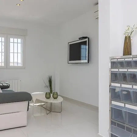 Perla By The Sea Holiday home *